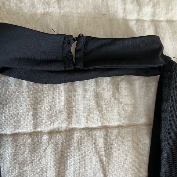 Victoria’s Secret Black Choker High Neck Plunging Neckline Bodysuit Size Large - Picture 12 of 16